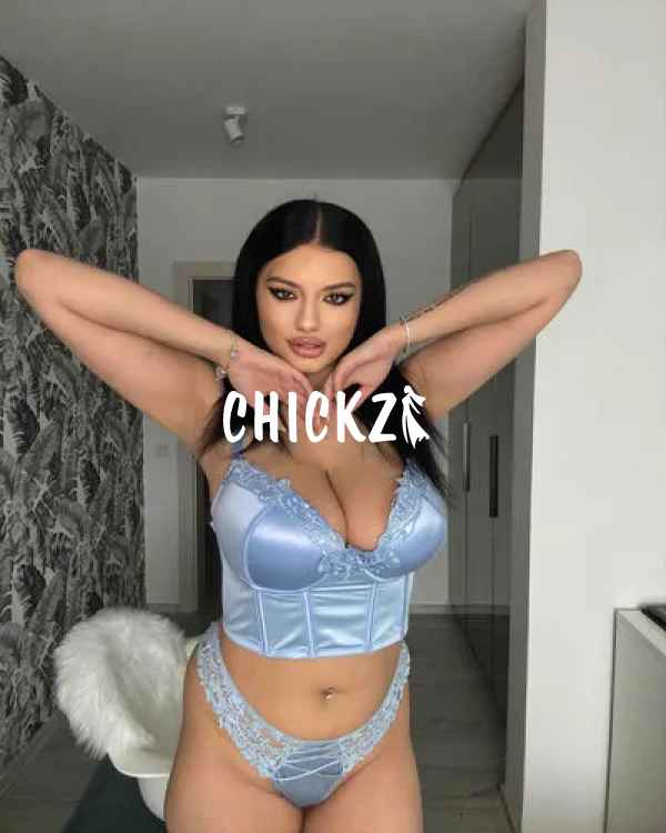 You can play with my boobs & AssI love Dirty Oral Extreme Doggy 69 BJ ANAL