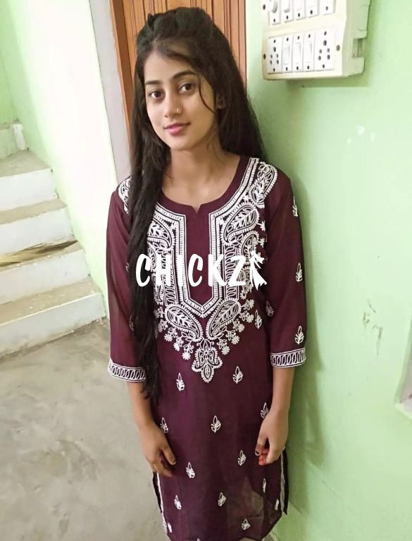 Low price best service college girl independent available now 