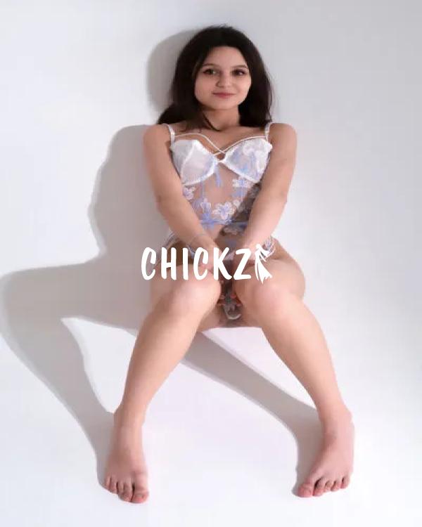 Call me I will drive you crazy with pleasure with my soft body